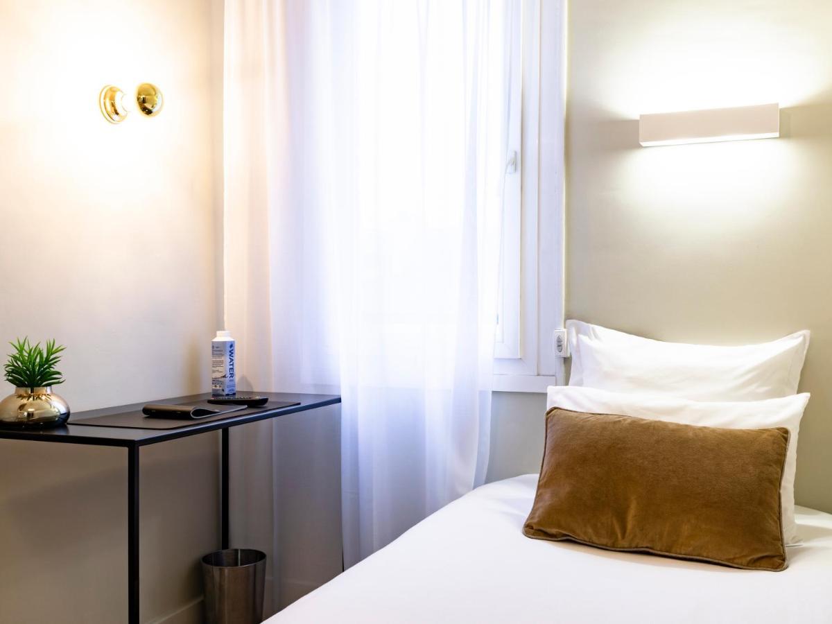 Moka Hotel Лориан Екстериор снимка